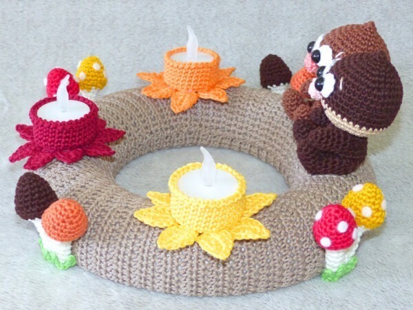 Häkelanleitungen für Herbst Häkelanleitung Tischkranz Herbst Amigurumi 5