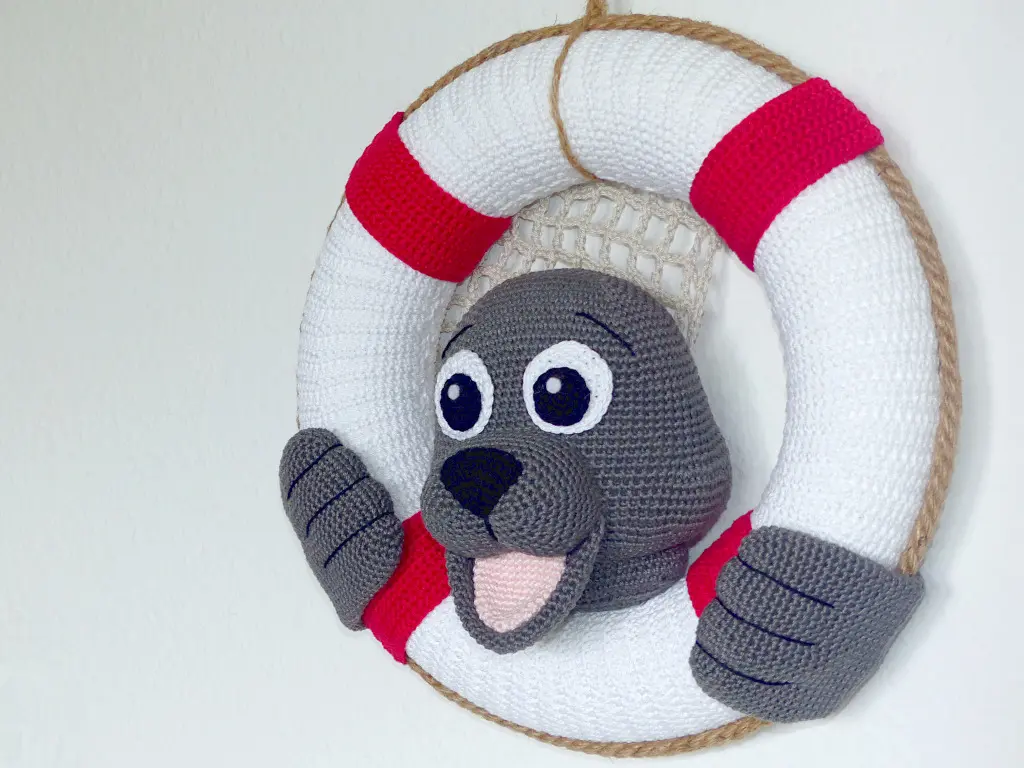 Häkelanleitungen für Sommer Häkelanleitung maritimer Türkranz Seerobbe im Rettungsring Amigurumi 6 Häkelanleitungen für Sommer Häkelanleitung maritimer Türkranz Seerobbe im Rettungsring Amigurumi 6